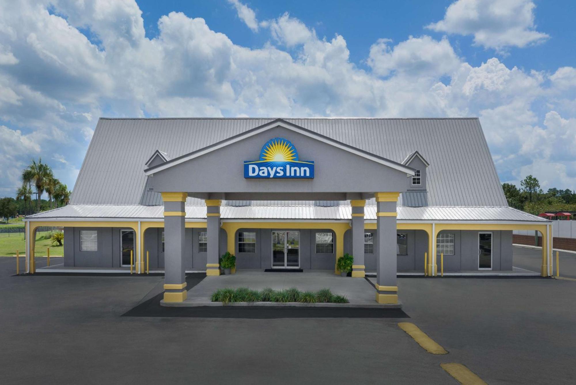 Days Inn By Wyndham Lake City I-75 Exterior photo